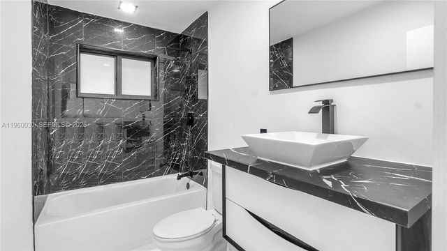 3810 NW 6th St, Lauderhill, FL 33311