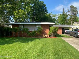 1105 O'Neal, Vidalia, LA 71373