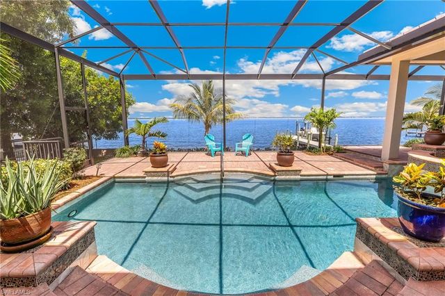 3552 Stuart CT, Fort Myers, FL 33901