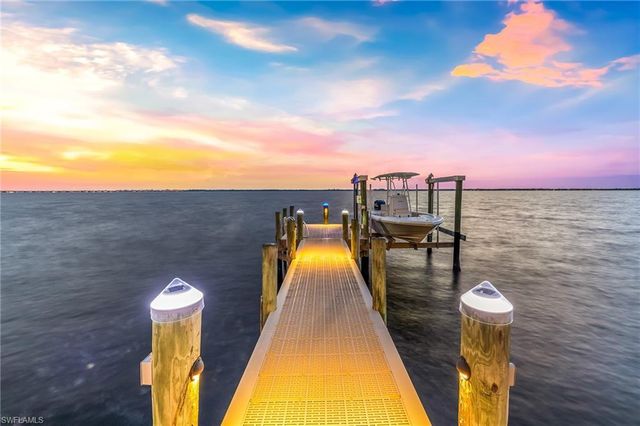 3552 Stuart CT, Fort Myers, FL 33901