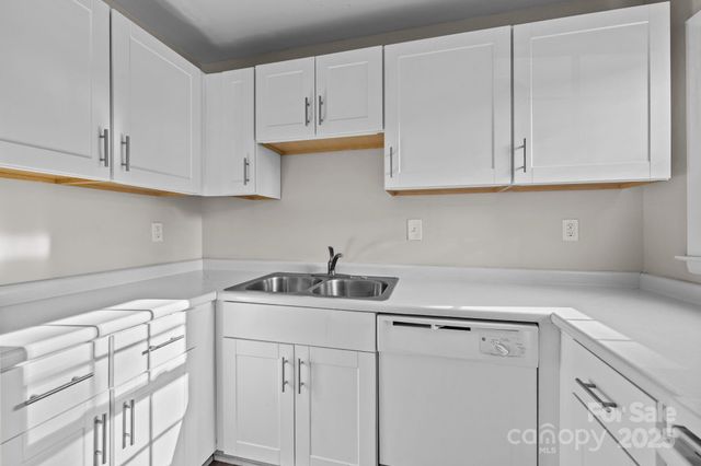 4600 Coronado Drive B, Charlotte, NC 28212