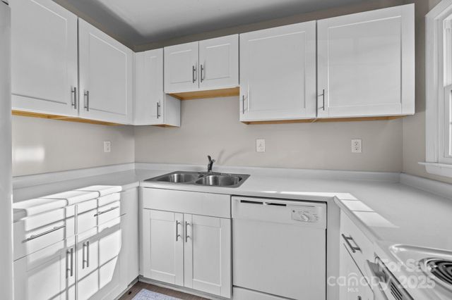 4600 Coronado Drive B, Charlotte, NC 28212