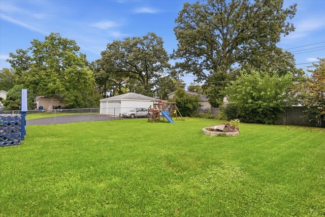 25196 W MONAVILLE Road, Lake Villa, IL 60046
