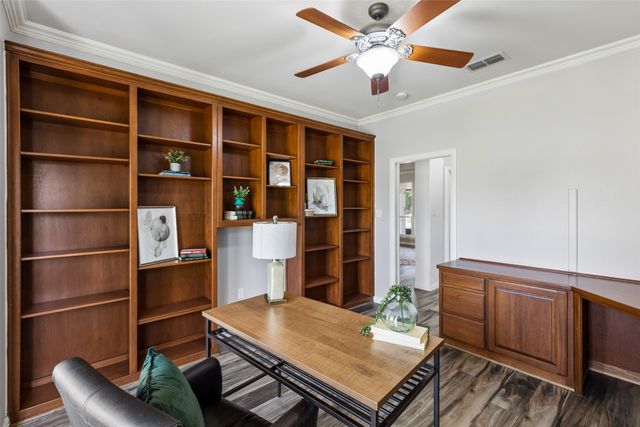 2105 Wood Duck Lane, Granbury, TX 76049