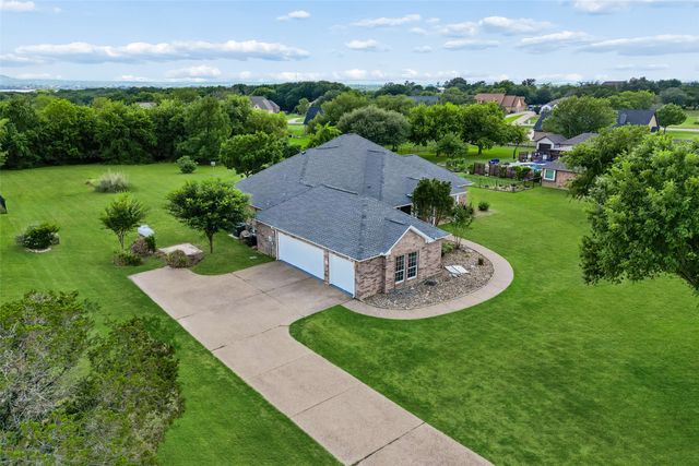 2105 Wood Duck Lane, Granbury, TX 76049