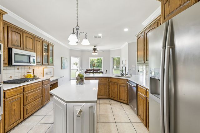 2105 Wood Duck Lane, Granbury, TX 76049