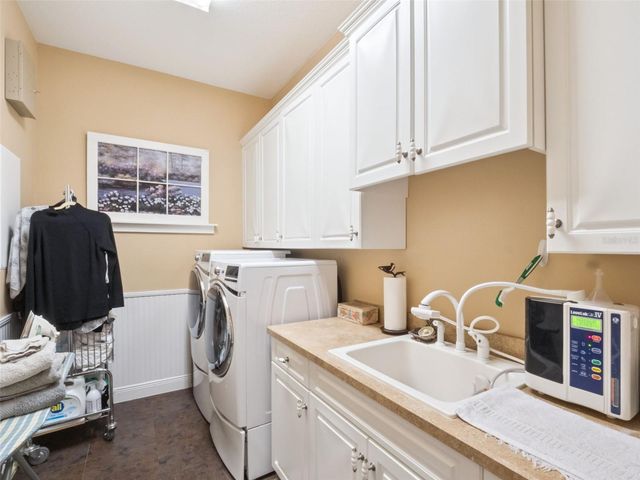 1490 LAKESHORE DRIVE, Mount Dora, FL 32757