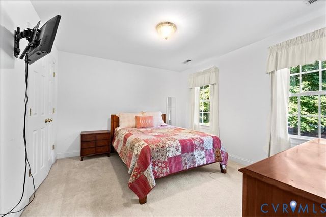 11706 Carters Creek Dr, Chesterfield, VA 23838