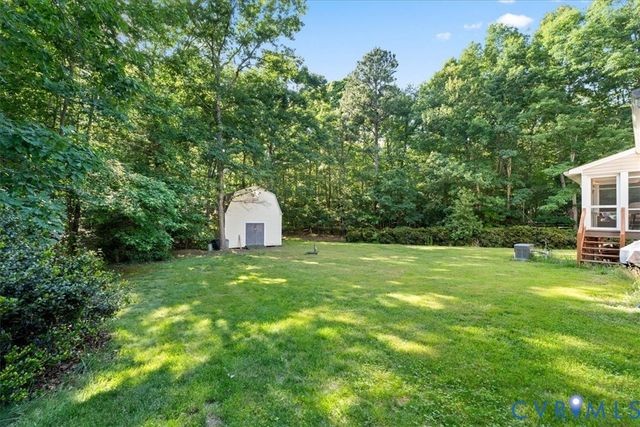 11706 Carters Creek Dr, Chesterfield, VA 23838