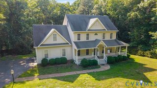 11706 Carters Creek Dr, Chesterfield, VA 23838