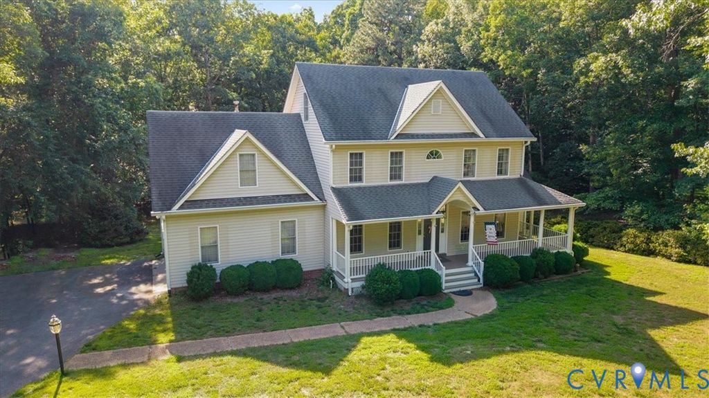 11706 Carters Creek Dr, Chesterfield, VA 23838