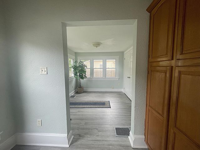 1346 North Main Avenue, Springfield, MO 65802