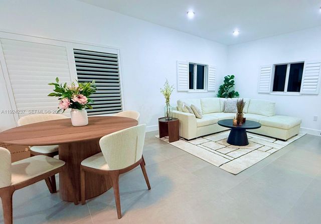 4701 NE 3rd Ave 0, Oakland Park, FL 33334