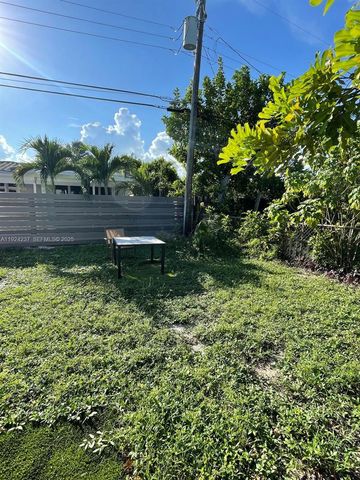 4701 NE 3rd Ave 0, Oakland Park, FL 33334