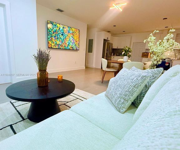 4701 NE 3rd Ave 0, Oakland Park, FL 33334