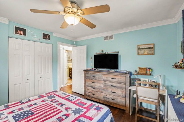 8965 Shannon Drive, Sterling Heights, MI 48314
