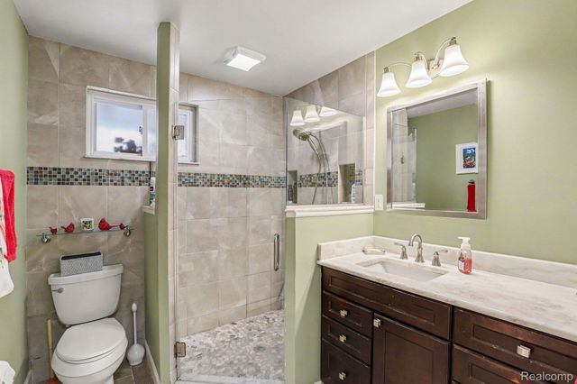 8965 Shannon Drive, Sterling Heights, MI 48314