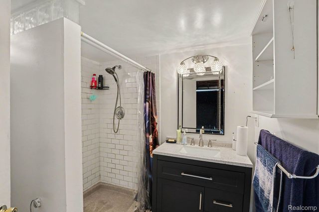 8965 Shannon Drive, Sterling Heights, MI 48314