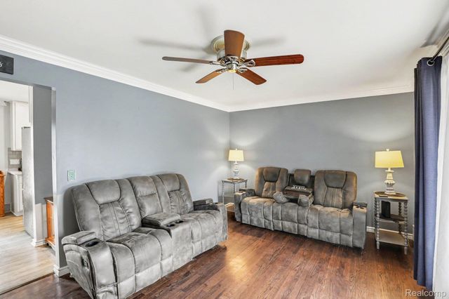 8965 Shannon Drive, Sterling Heights, MI 48314