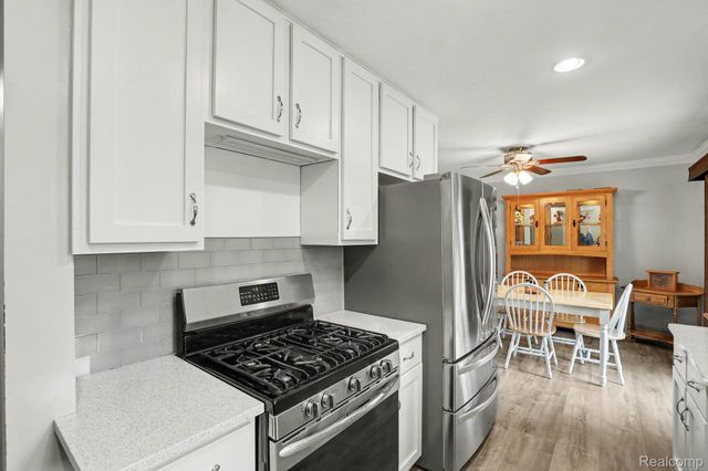 8965 Shannon Drive, Sterling Heights, MI 48314
