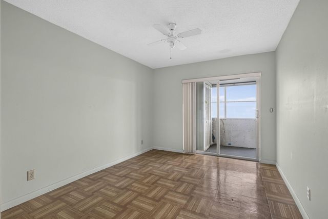 111 Sheffield E, West Palm Beach, FL 33417