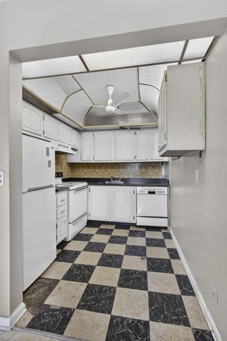 111 Sheffield E, West Palm Beach, FL 33417