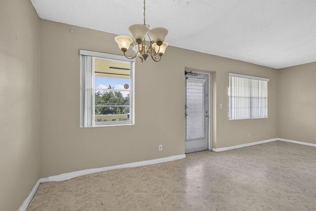 111 Sheffield E, West Palm Beach, FL 33417