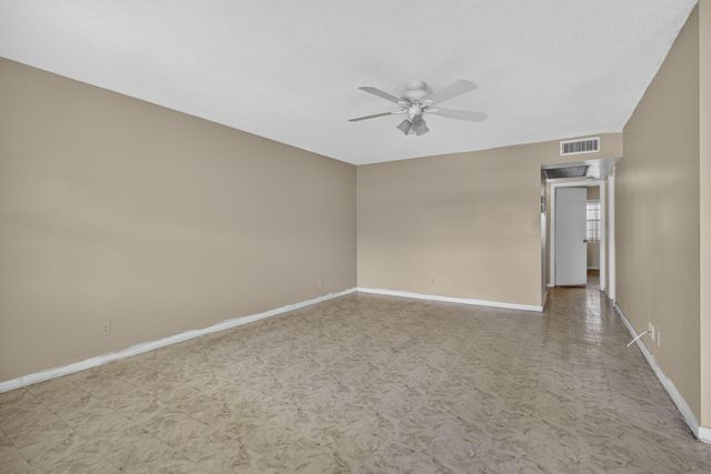 111 Sheffield E, West Palm Beach, FL 33417