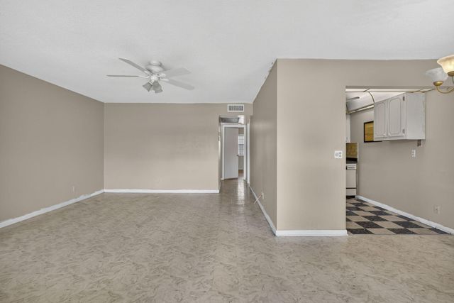 111 Sheffield E, West Palm Beach, FL 33417