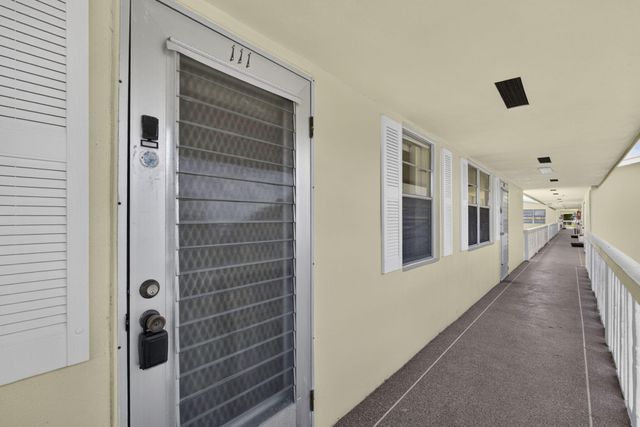 111 Sheffield E, West Palm Beach, FL 33417