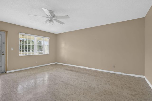 111 Sheffield E, West Palm Beach, FL 33417