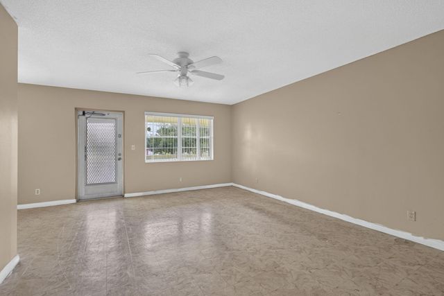 111 Sheffield E, West Palm Beach, FL 33417