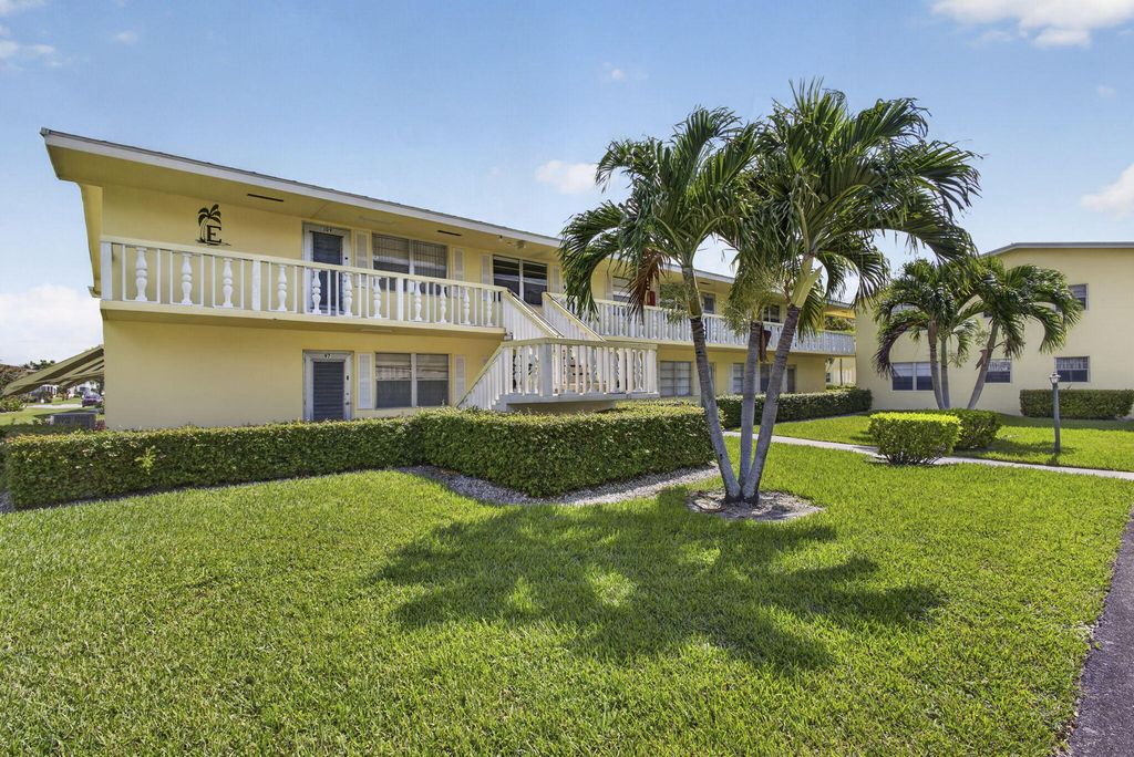 111 Sheffield E, West Palm Beach, FL 33417