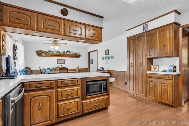 6296 Dickson Rd, Ardmore, OK 73401