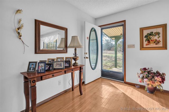 6296 Dickson Rd, Ardmore, OK 73401