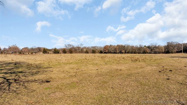 6296 Dickson Rd, Ardmore, OK 73401