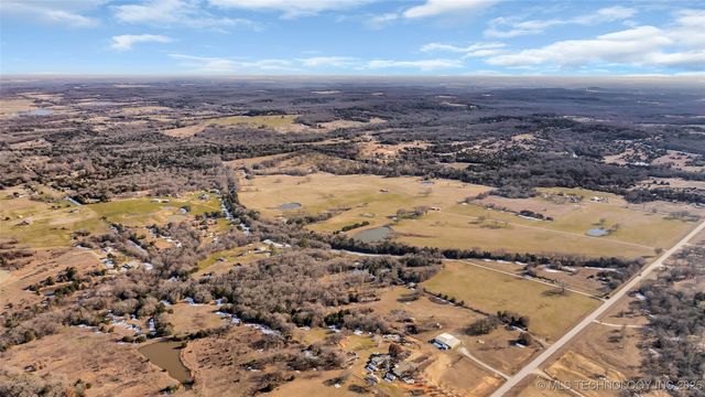 6296 Dickson Rd, Ardmore, OK 73401