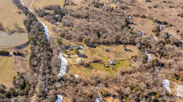 6296 Dickson Rd, Ardmore, OK 73401