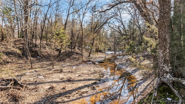 6296 Dickson Rd, Ardmore, OK 73401