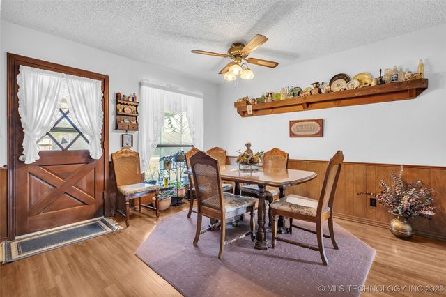 6296 Dickson Rd, Ardmore, OK 73401