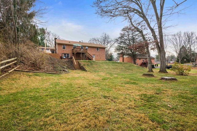 419 CARDINAL ST, Staunton, VA 24401