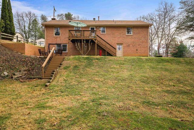 419 CARDINAL ST, Staunton, VA 24401