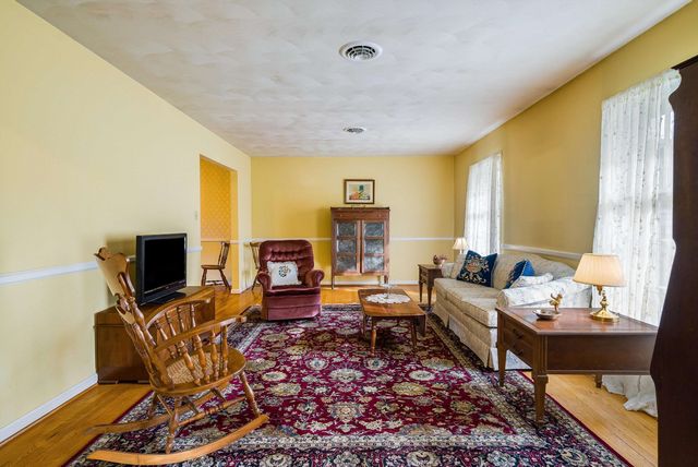 419 CARDINAL ST, Staunton, VA 24401