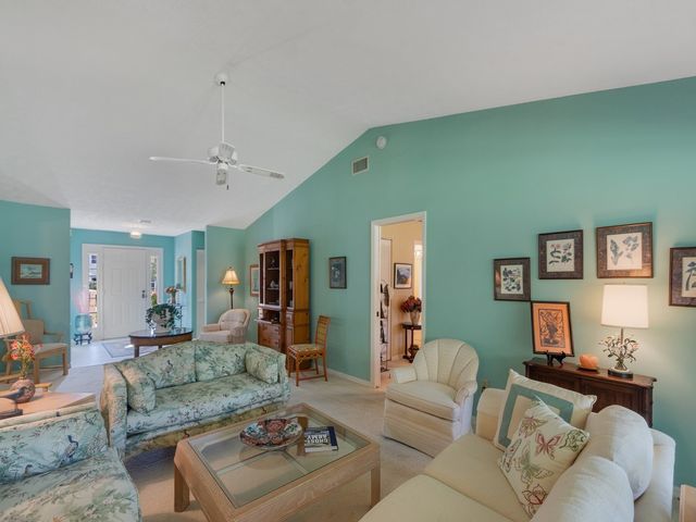 230 N Grove Isle Circle, Vero Beach, FL 32962