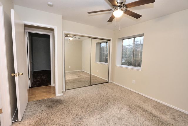 1460 Hickory St, Roseville, CA 95678