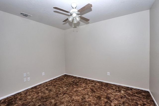 1460 Hickory St, Roseville, CA 95678