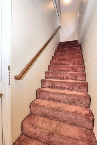 1460 Hickory St, Roseville, CA 95678