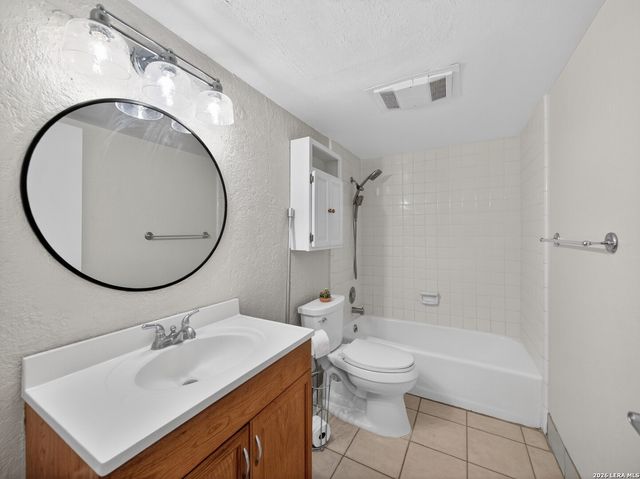 6718 Callaghan Rd Apt 206, San Antonio, TX 78229