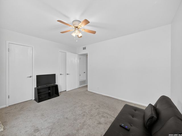 6718 Callaghan Rd Apt 206, San Antonio, TX 78229