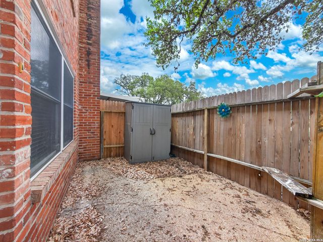 6718 Callaghan Rd Apt 206, San Antonio, TX 78229